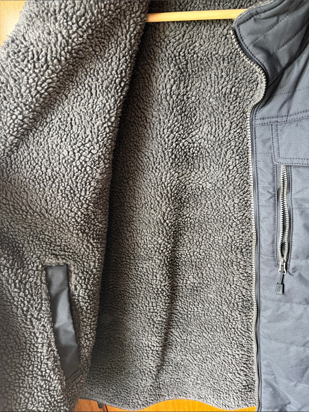 Women’s Carhartt Black Quilted Fleece-Lined Vest - Picture 5 of 13